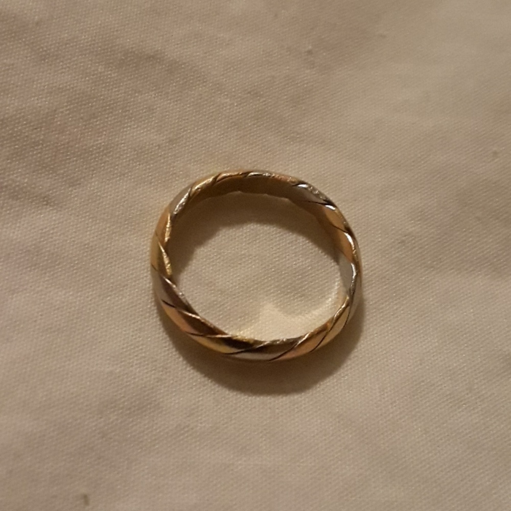18 Karat Fine Gold Two-tone Spiral 5" band ring